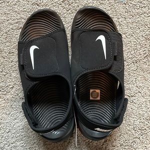 Nike Sunray Adjust 5v2 sandal
